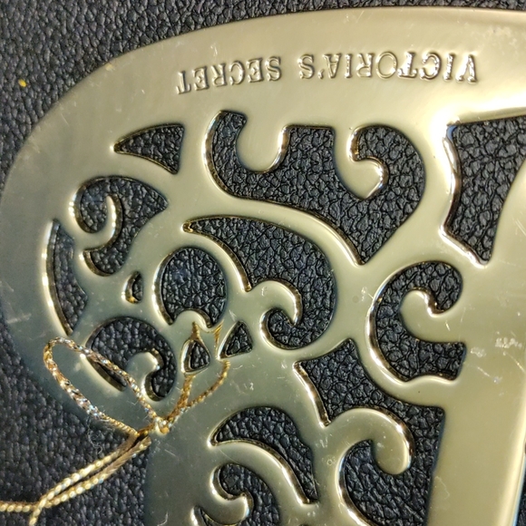 Victoria's Secret filigree heart ornament - Picture 4 of 8